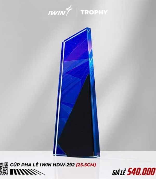 Cúp Pha Lê Iwin