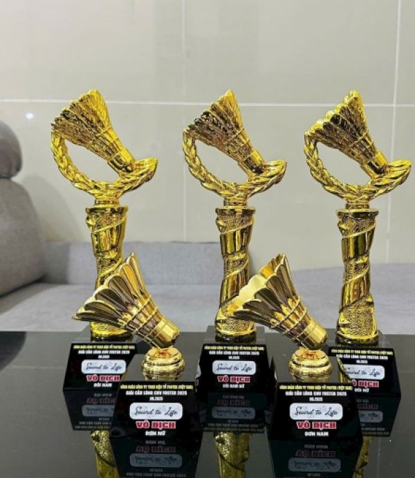 Cúp Cầu Lông - Miễn Phí In